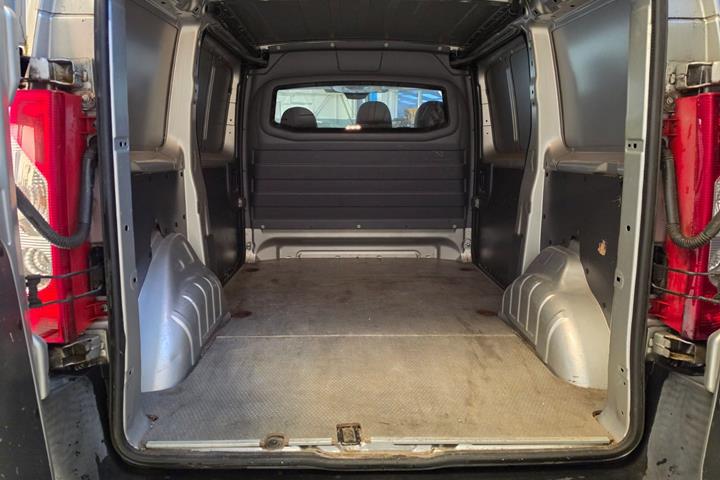 Grå Toyota ProAce fra 2014