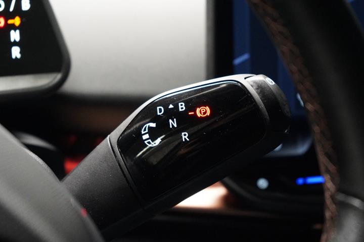 Grå Cupra Tavascan fra 2024