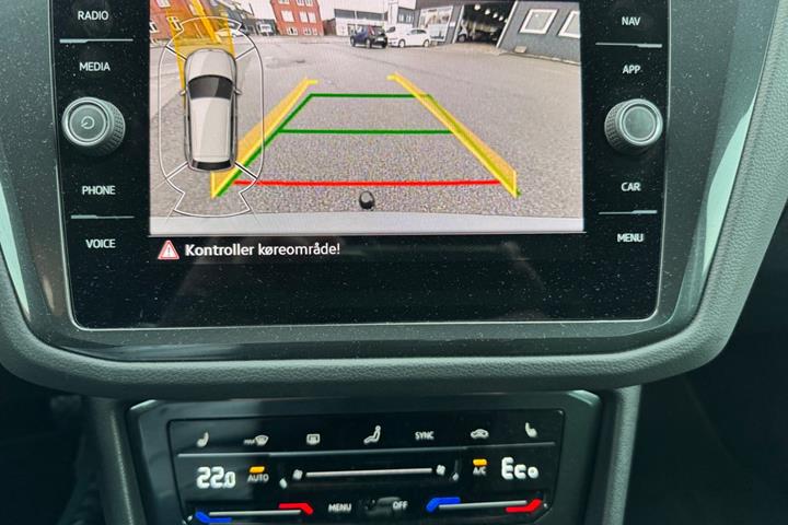 Grå VW Tiguan fra 2023