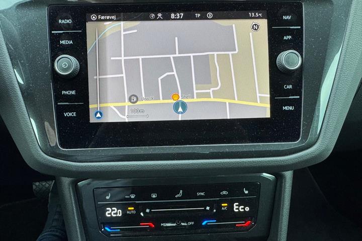 Grå VW Tiguan fra 2023