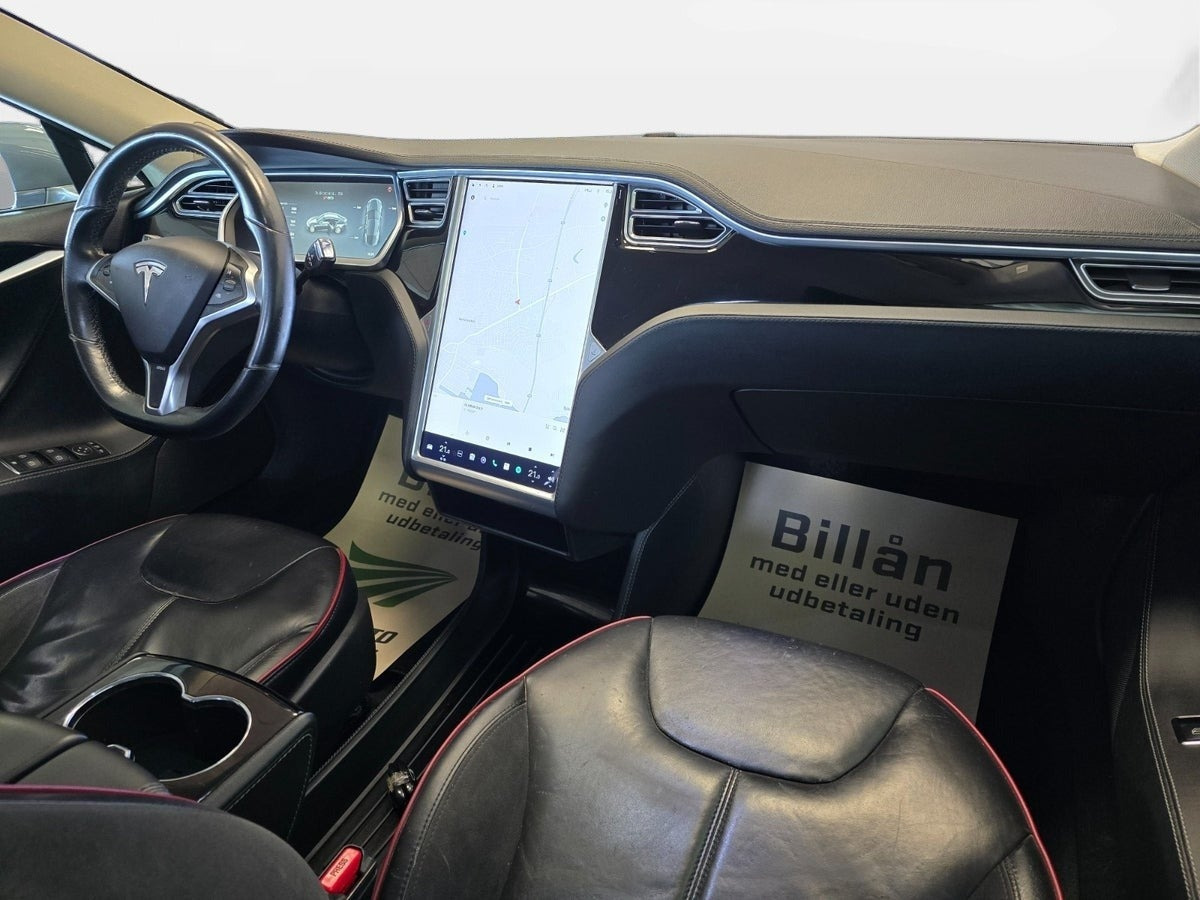 Grå Tesla Model S fra 2014