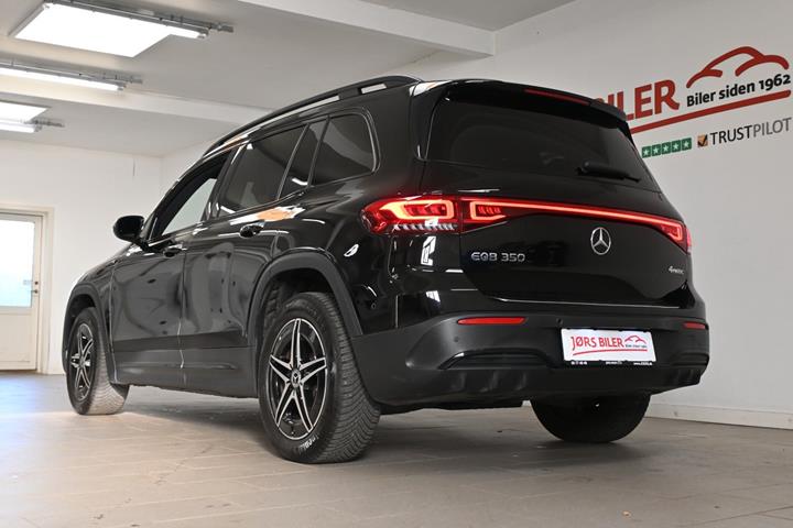 Sort Mercedes EQB350 fra 2022