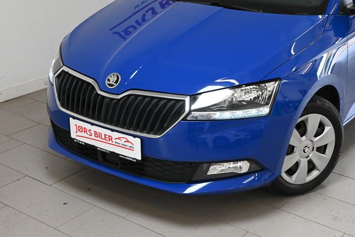 Blå Skoda Fabia fra 2020