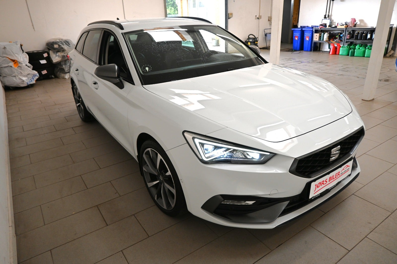 Hvid Seat Leon fra 2021