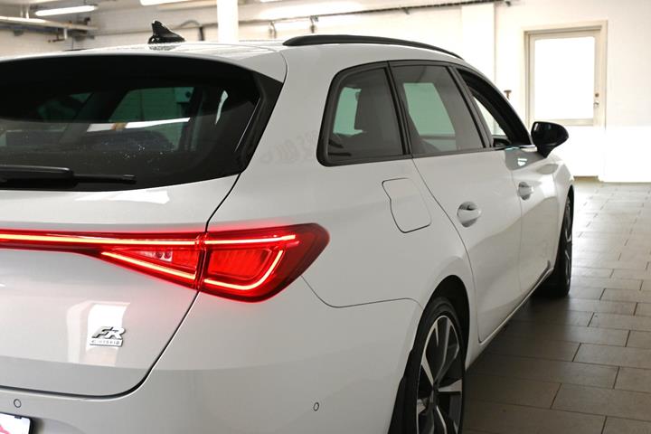 Hvid Seat Leon fra 2021