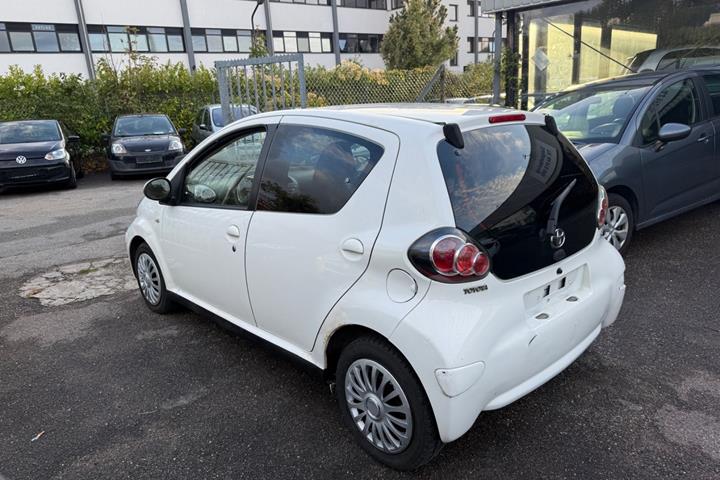 undefined Toyota Aygo fra 2010