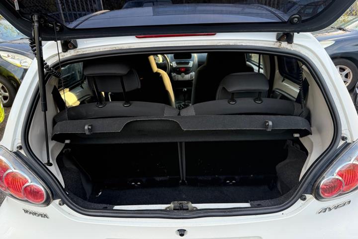undefined Toyota Aygo fra 2010