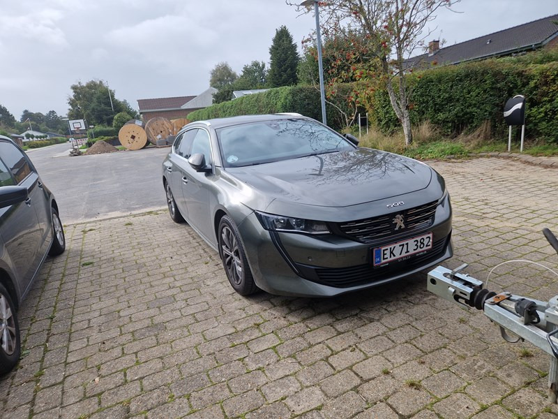 Peugeot 508 BlueHDi 130 SW EAT8