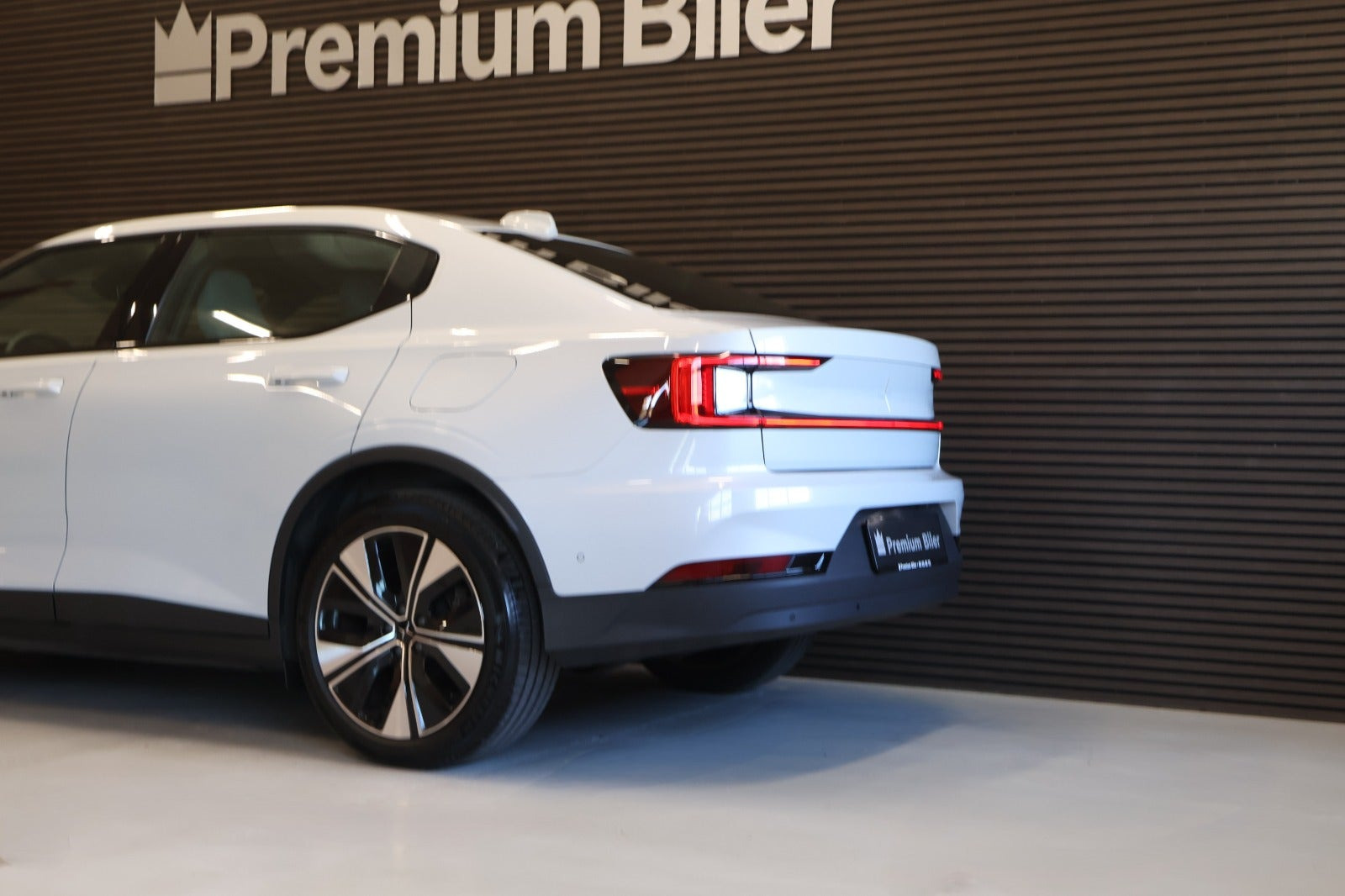 Grå Polestar 2 fra 2023