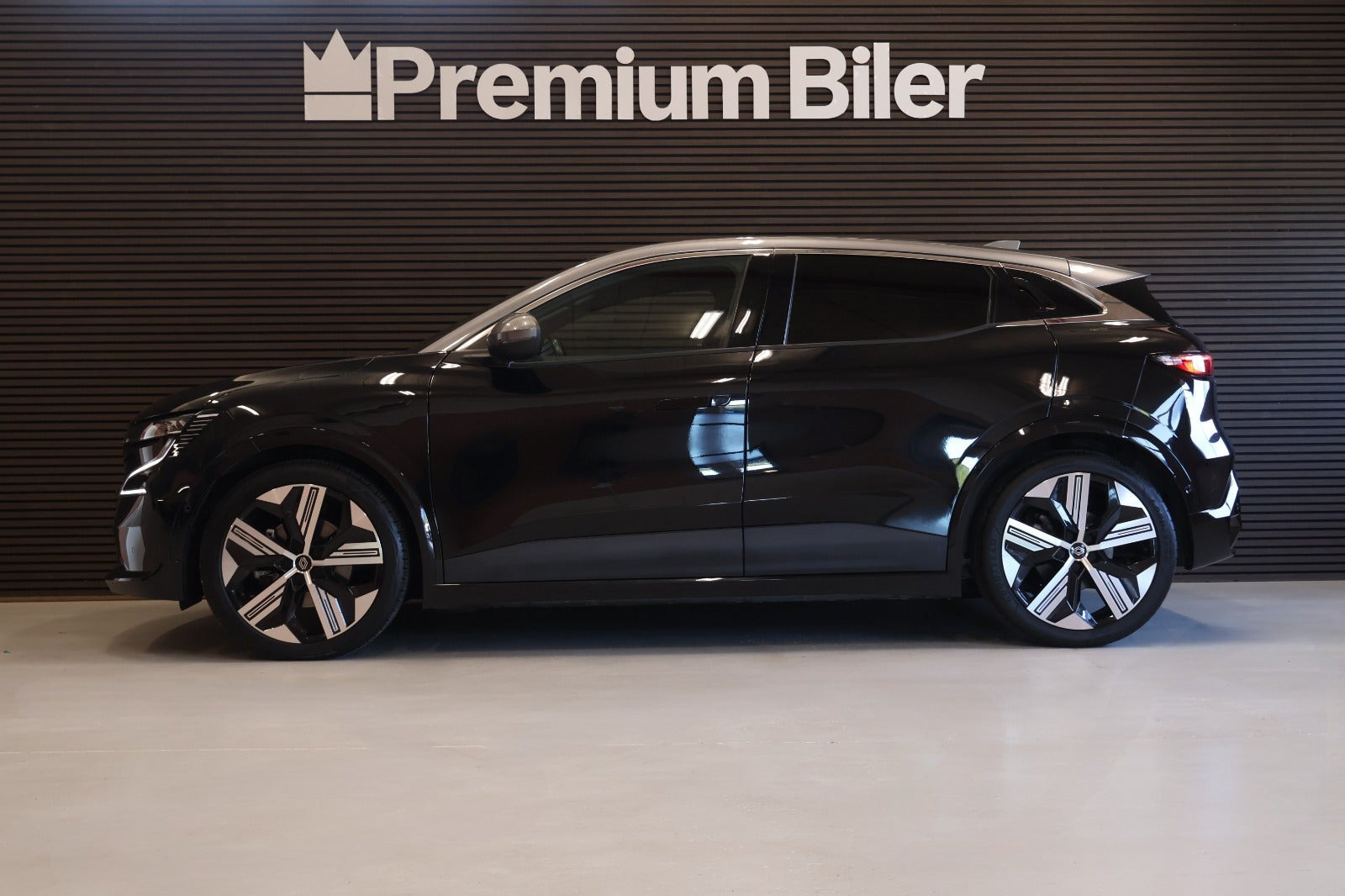 Sort Renault Megane E-Tech fra 2022