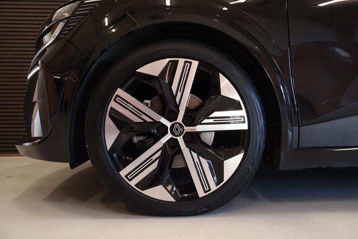 Sort Renault Megane E-Tech fra 2022