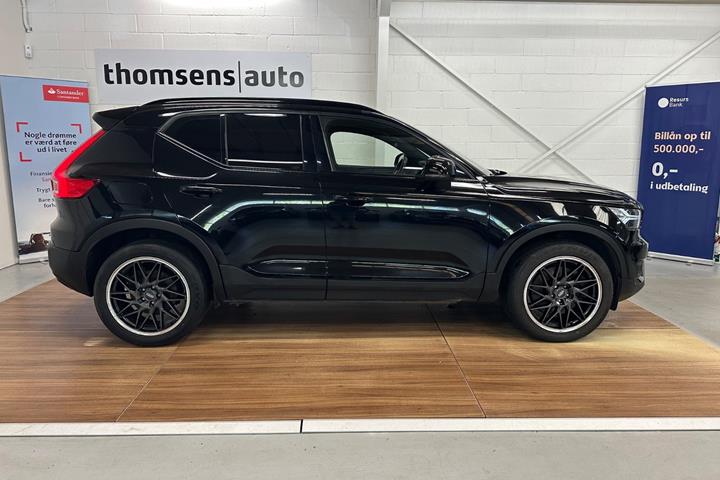 Sort Volvo XC40 fra 2021