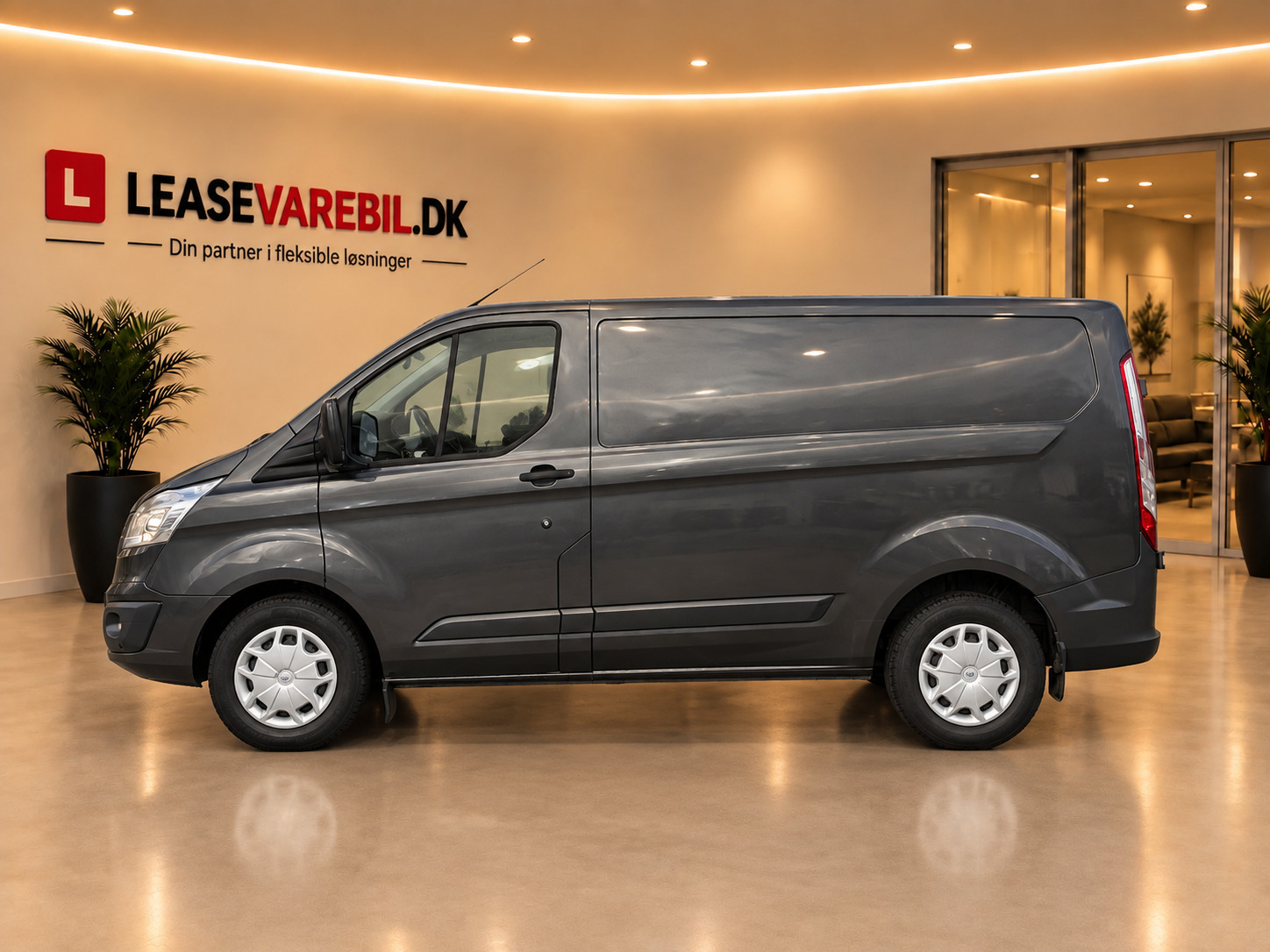 Grå Ford Transit Custom 270 L1 fra 2017