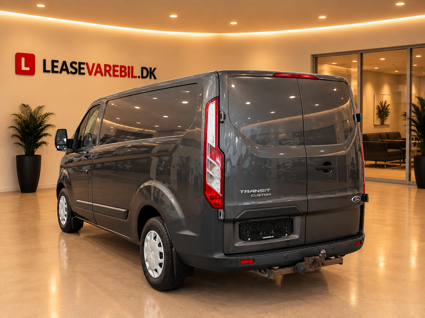Grå Ford Transit Custom 270 L1 fra 2017