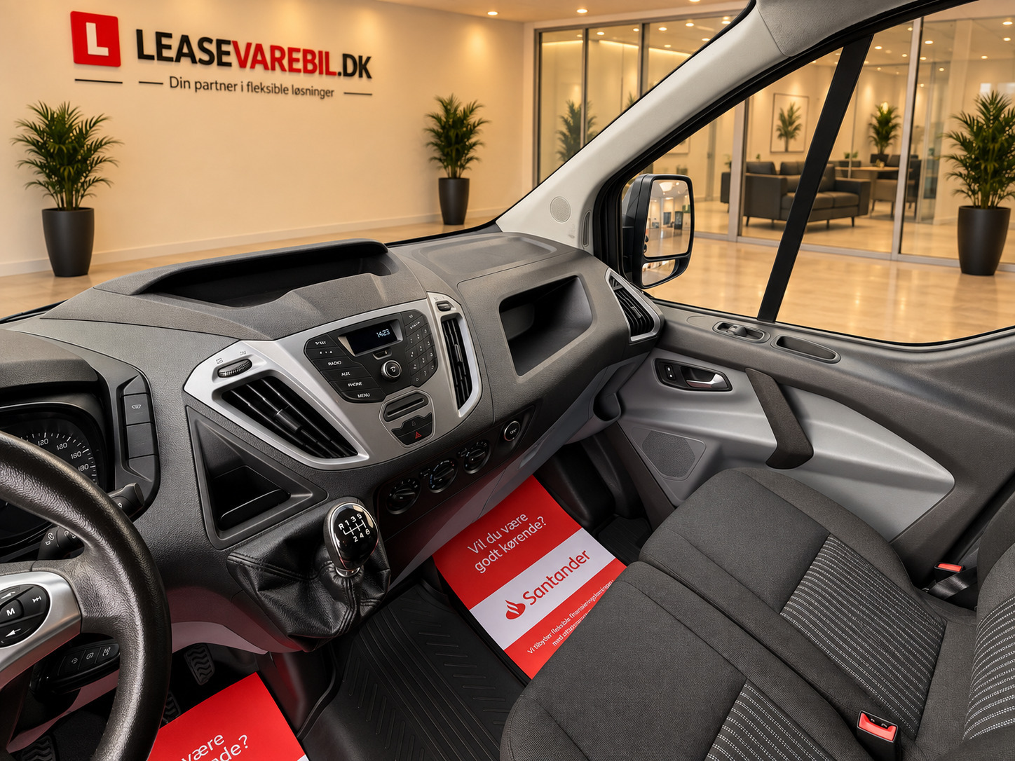 Grå Ford Transit Custom 270 L1 fra 2017
