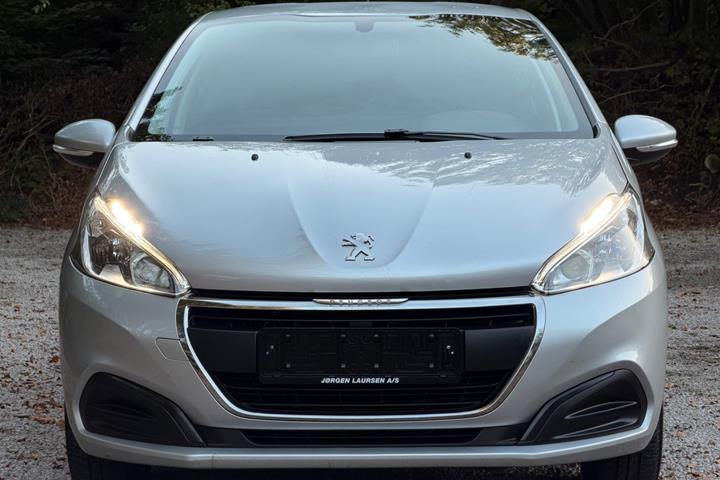 undefined Peugeot 208 fra 2018