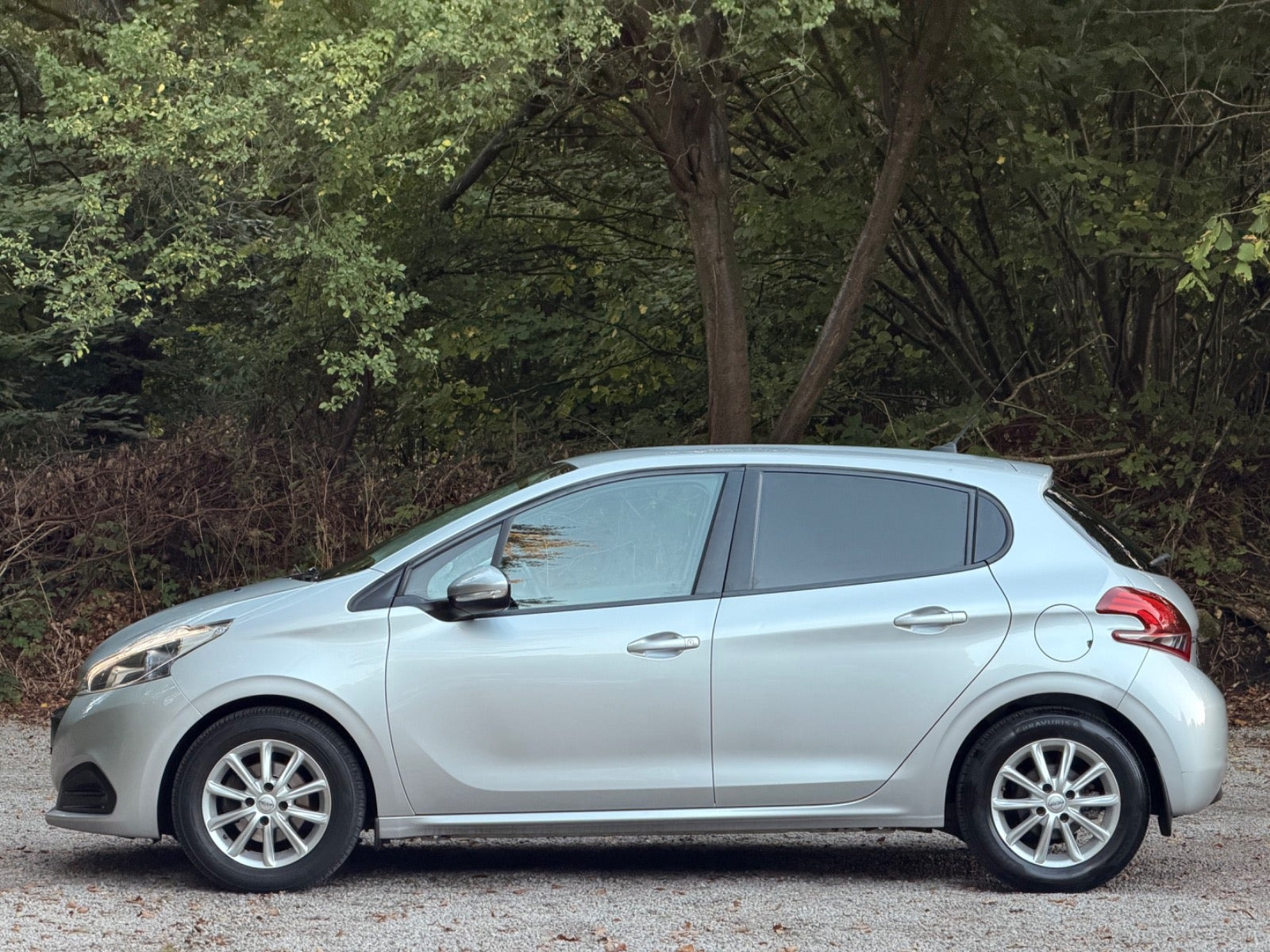 undefined Peugeot 208 fra 2018