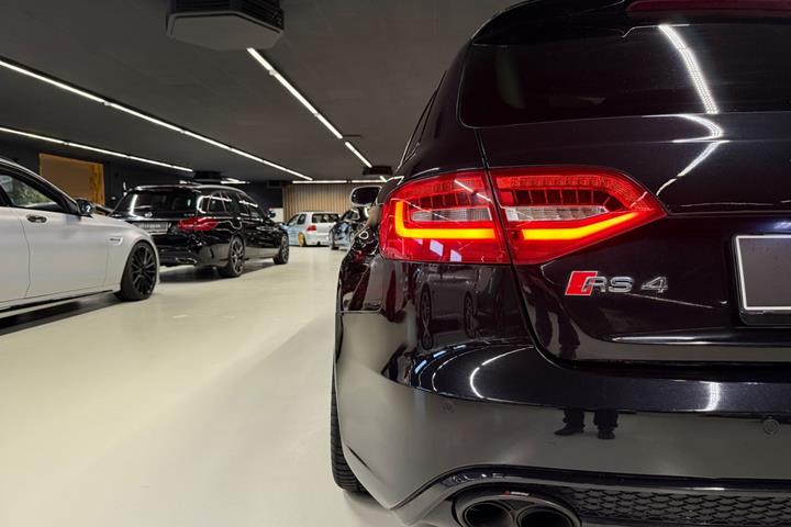 undefined Audi RS4 fra 2012