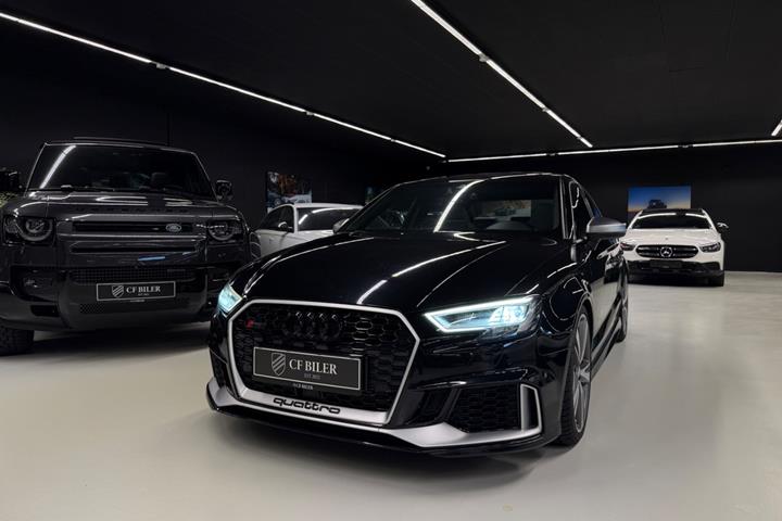 Sort Audi RS3 fra 2018
