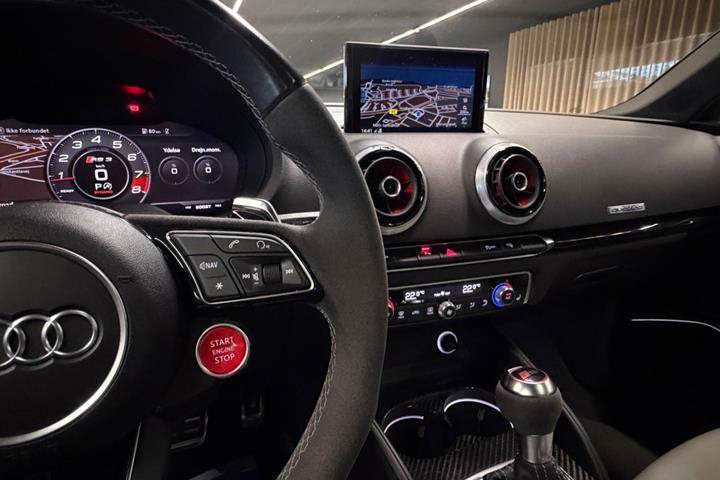 Sort Audi RS3 fra 2018