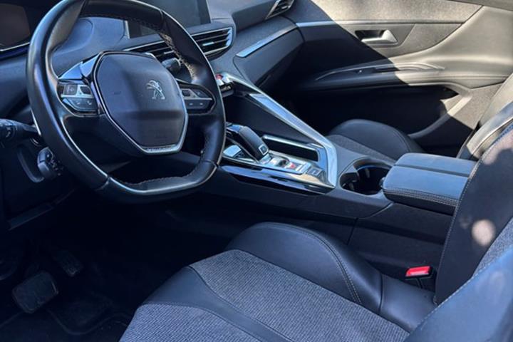 undefined Peugeot 3008 fra 2019