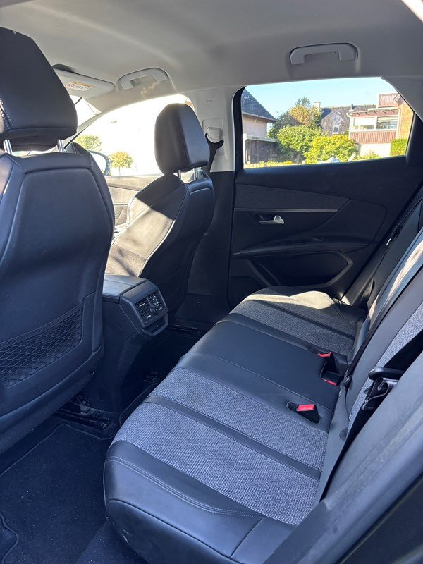 undefined Peugeot 3008 fra 2019