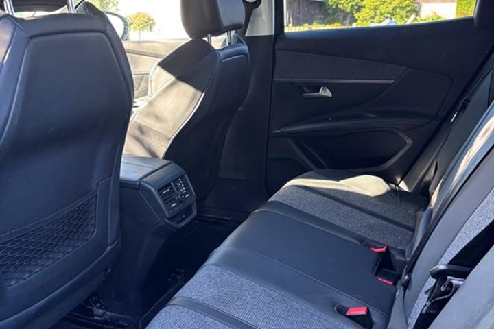 undefined Peugeot 3008 fra 2019