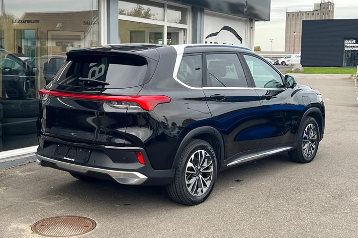 Sort Maxus Euniq6 fra 2023