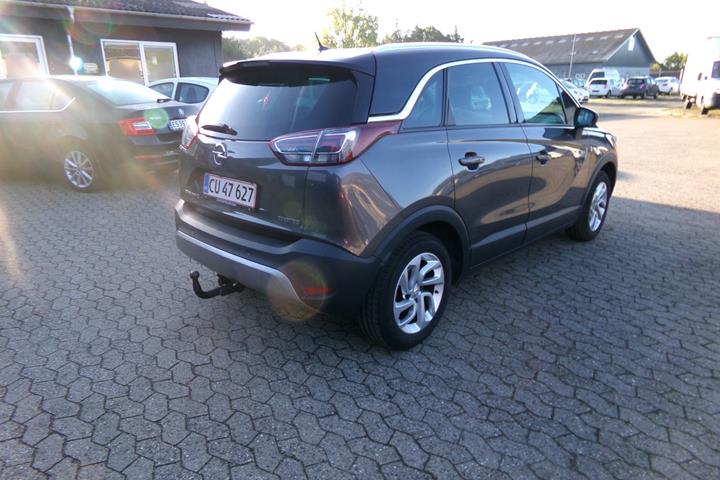 Grå Opel Crossland X fra 2019