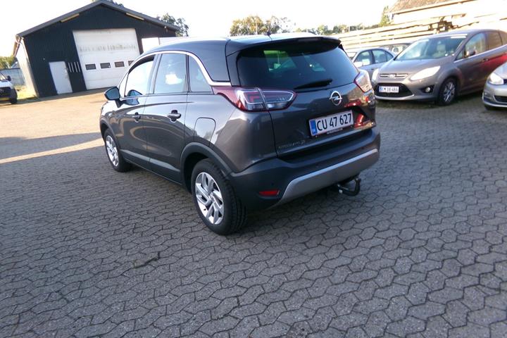 Grå Opel Crossland X fra 2019