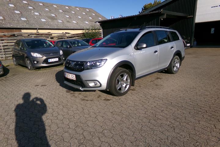 Sølv Dacia Logan fra 2018