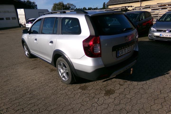 Sølv Dacia Logan fra 2018