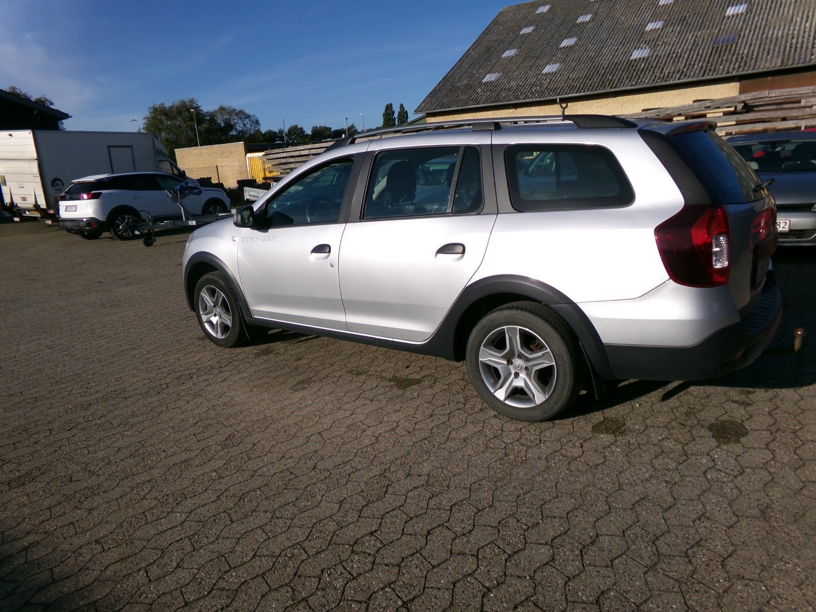 Sølv Dacia Logan fra 2018