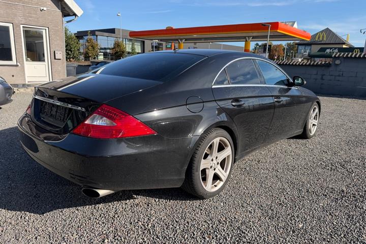Sort Mercedes CLS500 fra 2007