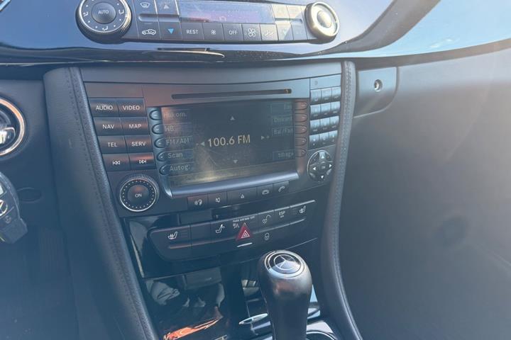 Sort Mercedes CLS500 fra 2007
