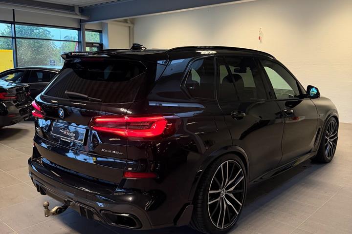 Sort BMW X5 fra 2022