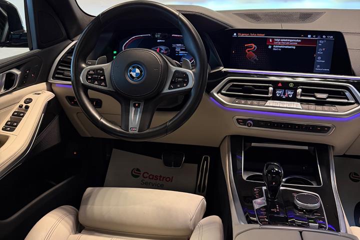 Sort BMW X5 fra 2022