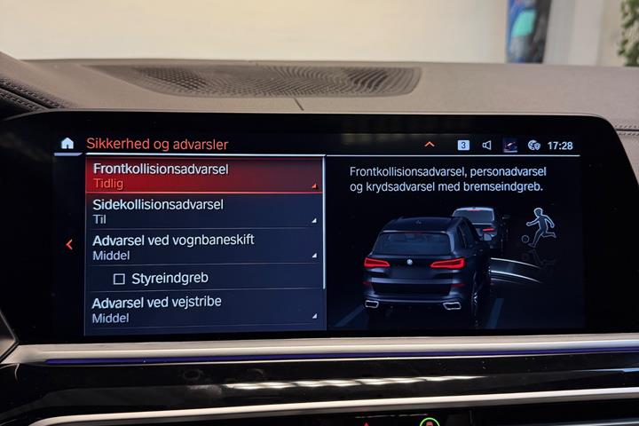 Sort BMW X5 fra 2022