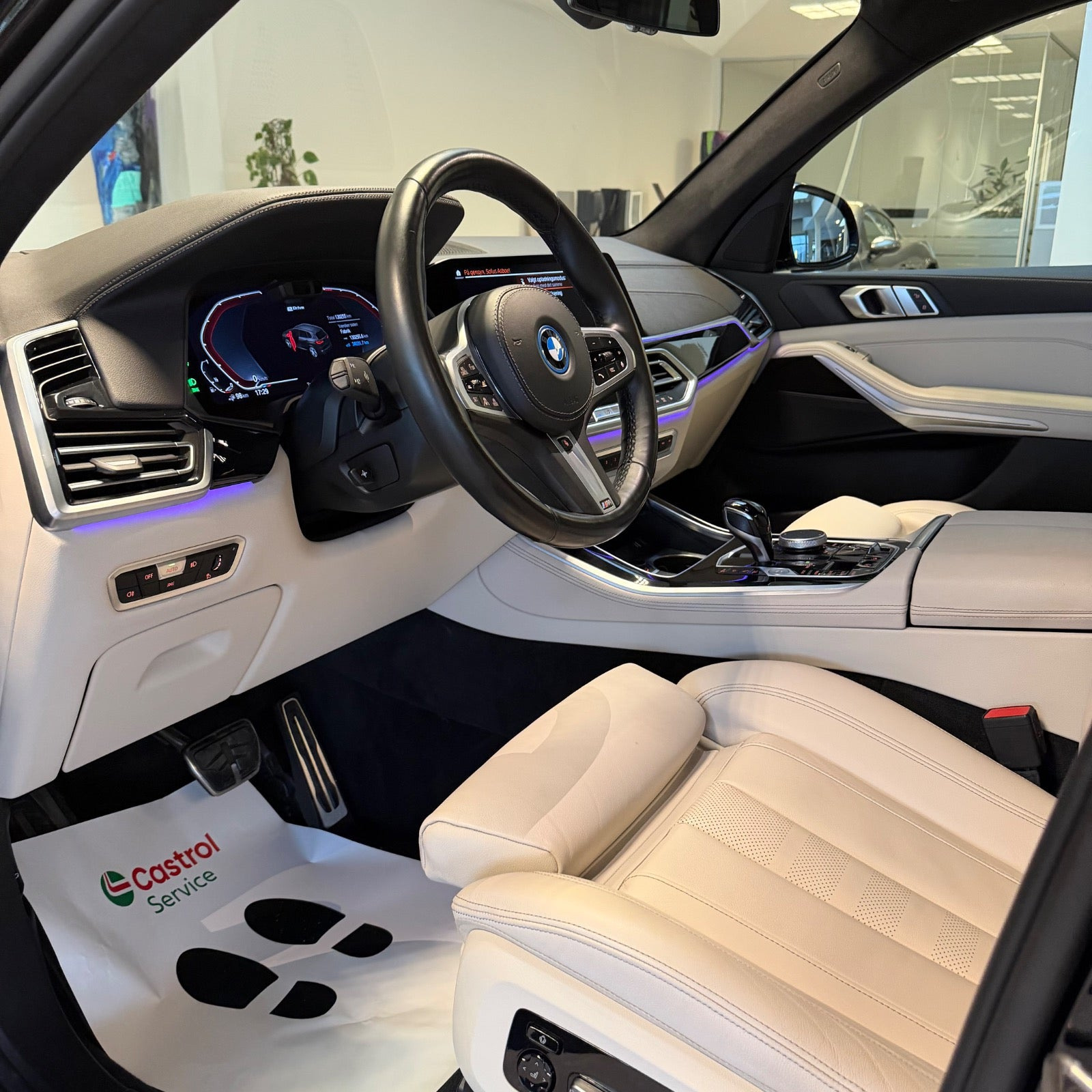 Sort BMW X5 fra 2022