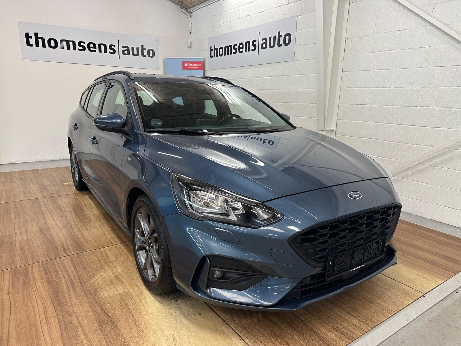 Blå Ford Focus fra 2019