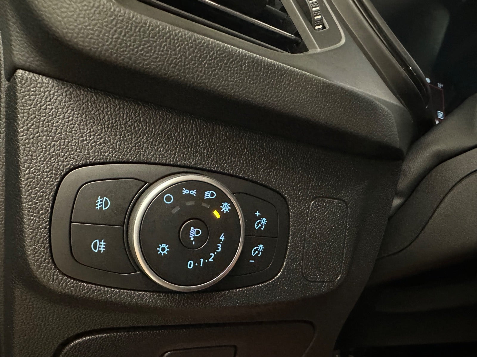 Blå Ford Focus fra 2019