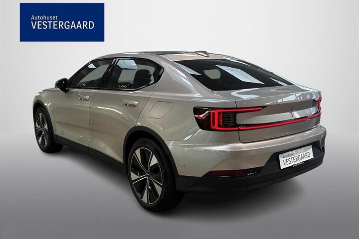 Beige Polestar 2 fra 2024