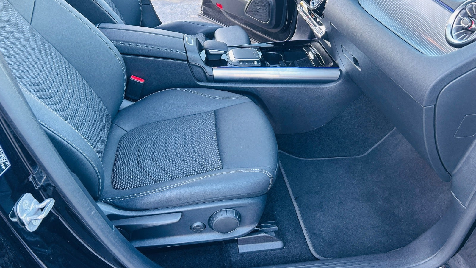 undefined Mercedes EQA250+ fra 2023