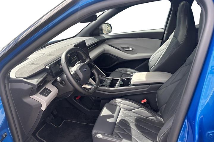 Blå Ford Capri fra 2025