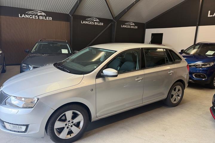 Sølv Skoda Rapid fra 2015