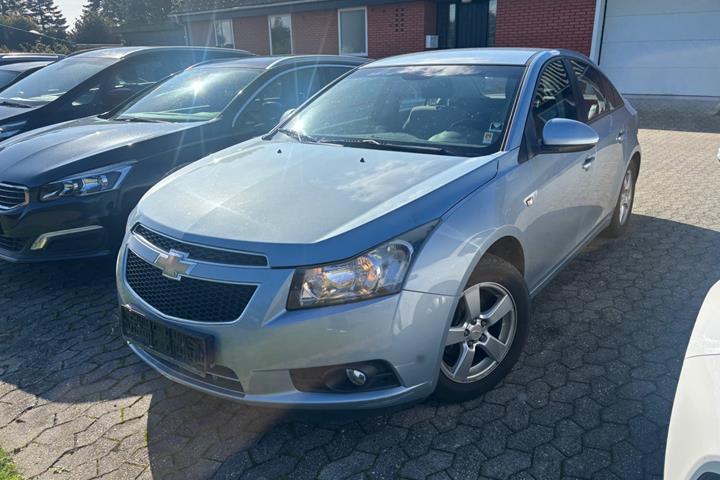 undefined Chevrolet Cruze fra 2012 set udefra