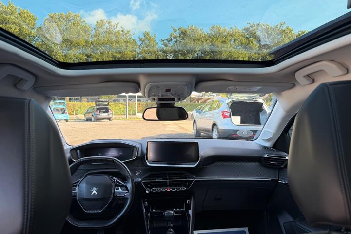 undefined Peugeot 208 fra 2020