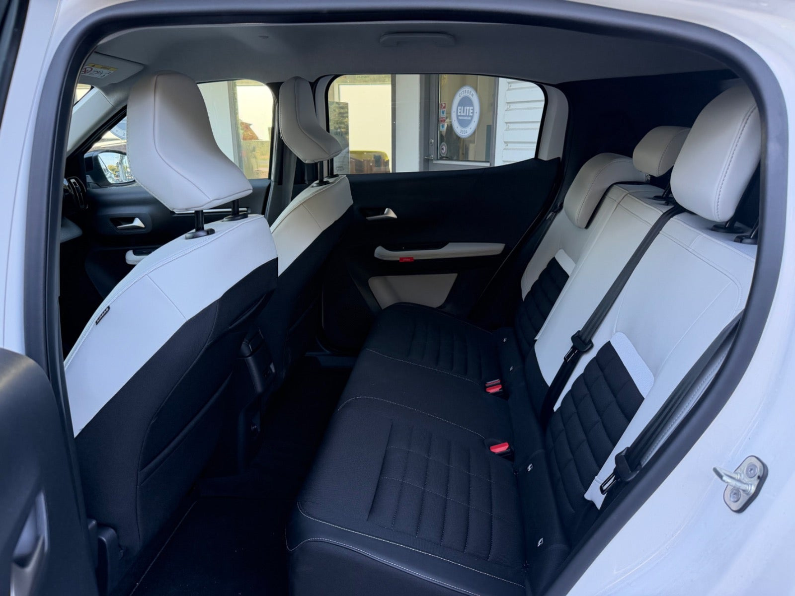 Hvid Citroën e-C3 Aircross fra 2026