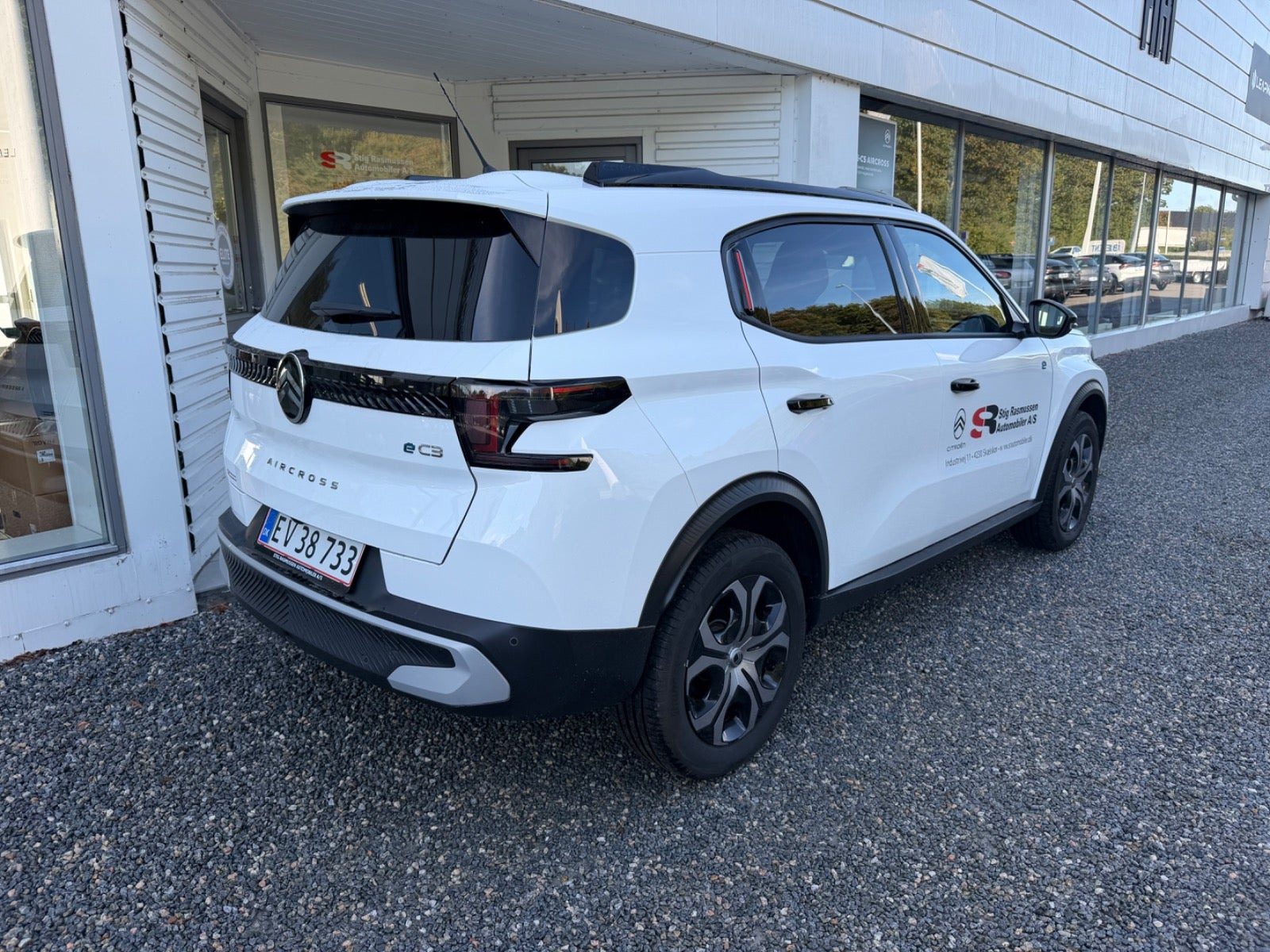 Hvid Citroën e-C3 Aircross fra 2026
