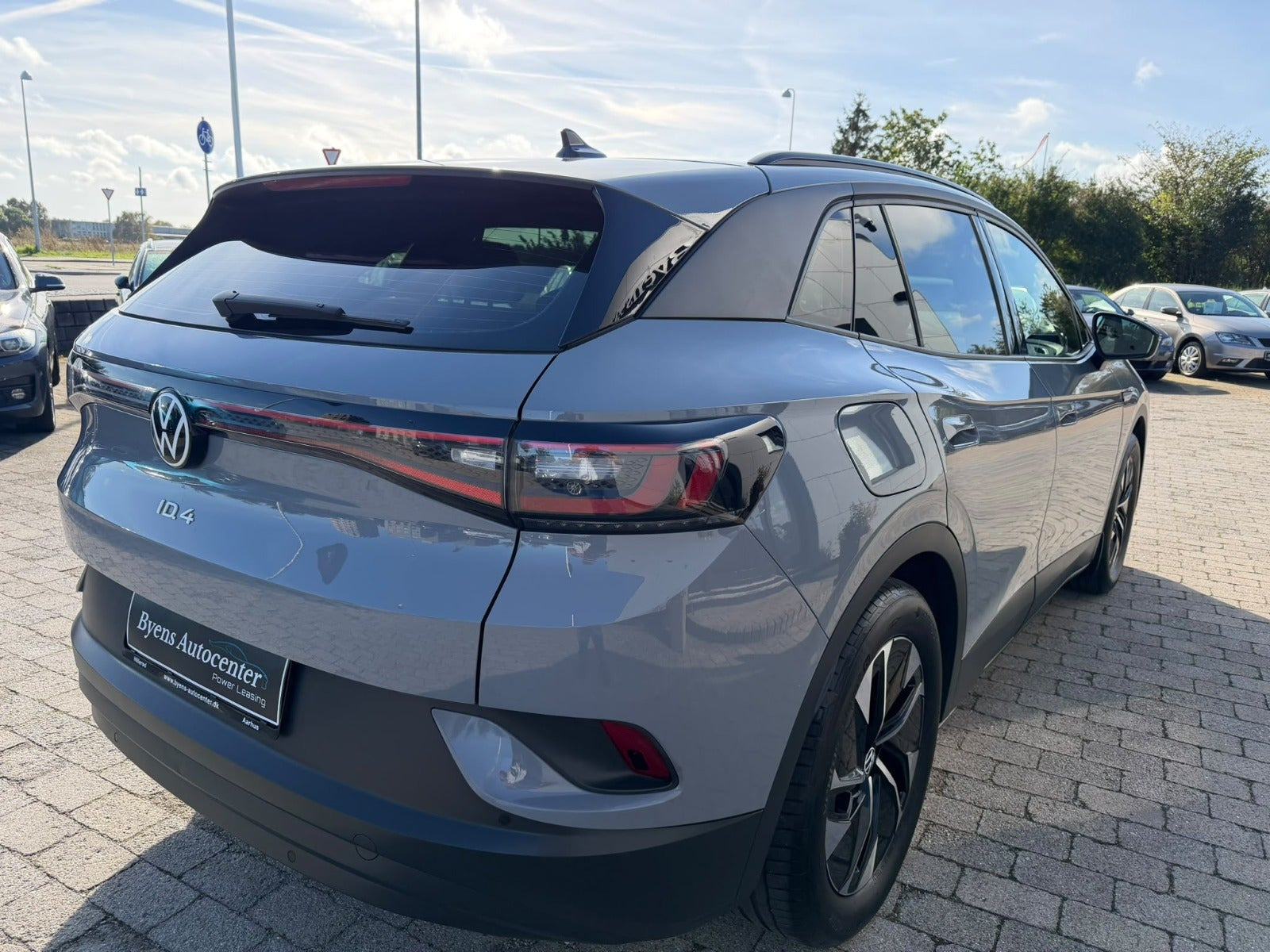 Grå VW ID.4 fra 2021